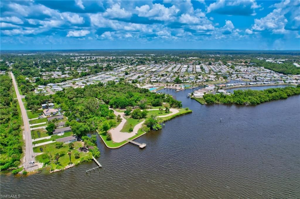 5554 Sir Walter Way , North Fort Myers, FL 33917 Photo