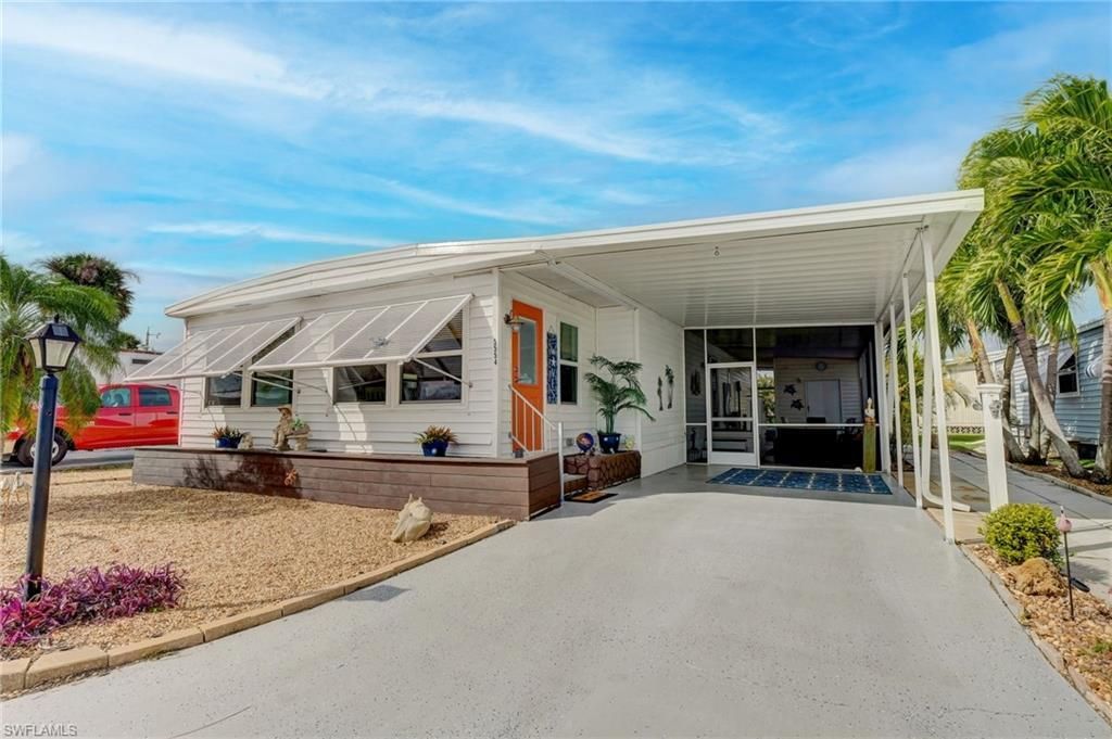 5554 Sir Walter Way , North Fort Myers, FL 33917 Photo