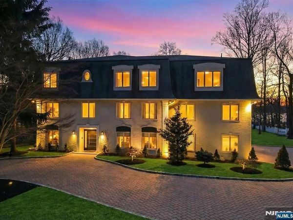 99 Ogle Road, OLD TAPPAN, NJ 07675