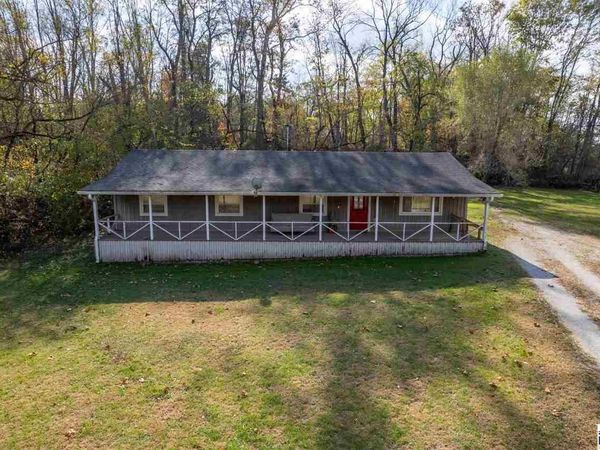 1158 W US HWY 40 Highway, GREENCASTLE, IN 46135