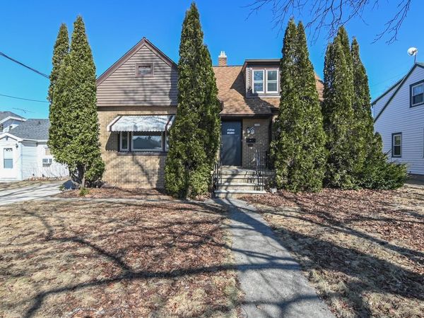 1908 COLUMBUS STREET, Manitowoc, WI 54220