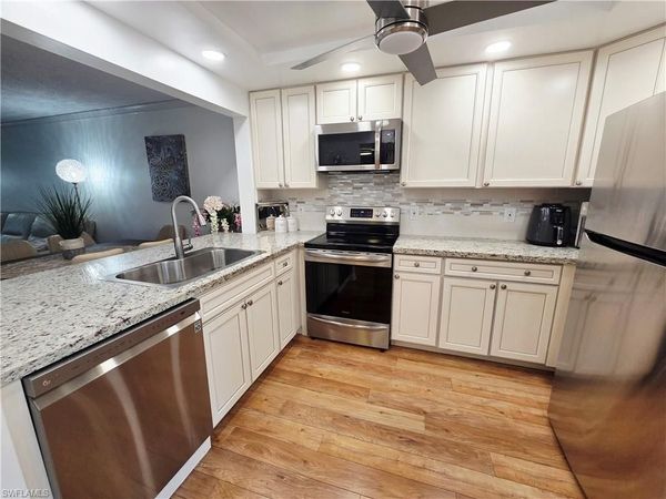 1086 Forest Lakes DR , Unit 9207, NAPLES, FL 34105