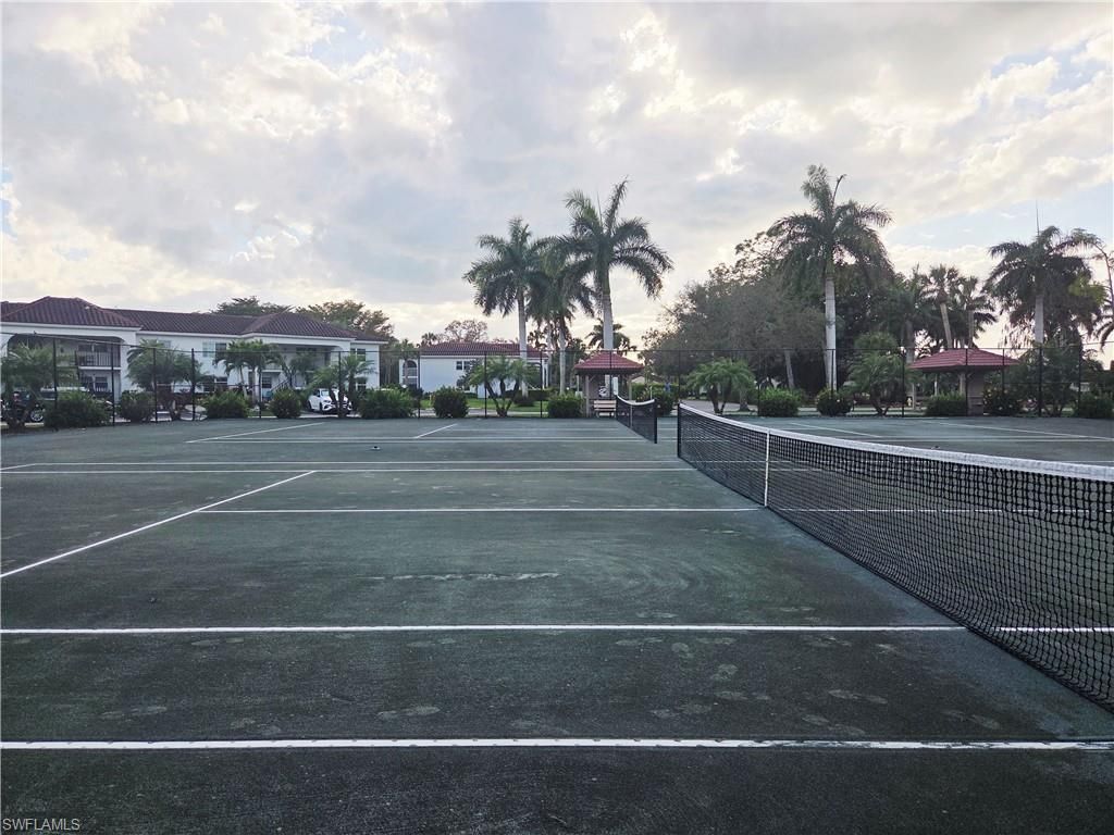 1086 Forest Lakes Dr, Unit 9207, Naples, FL 34105 Photo