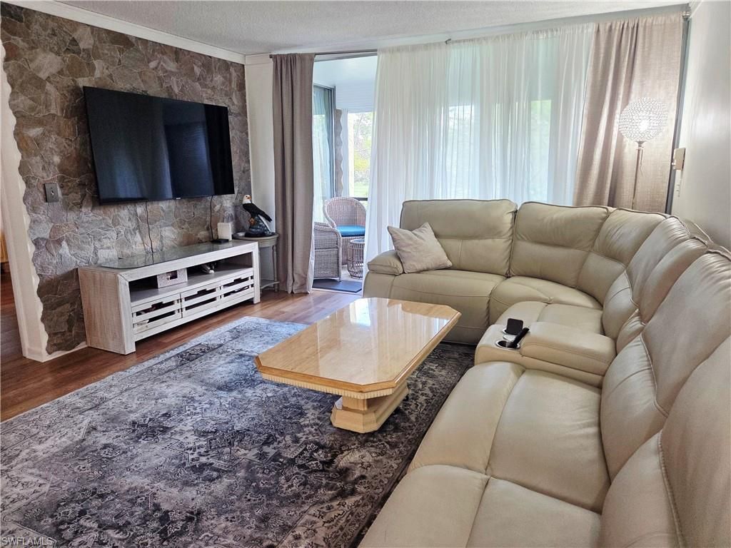 1086 Forest Lakes Dr, Unit 9207, Naples, FL 34105 Photo