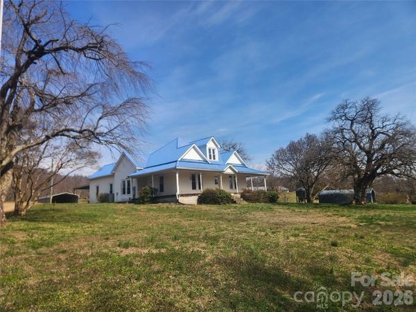 363 Center Church Road , Hiddenite, NC 28636