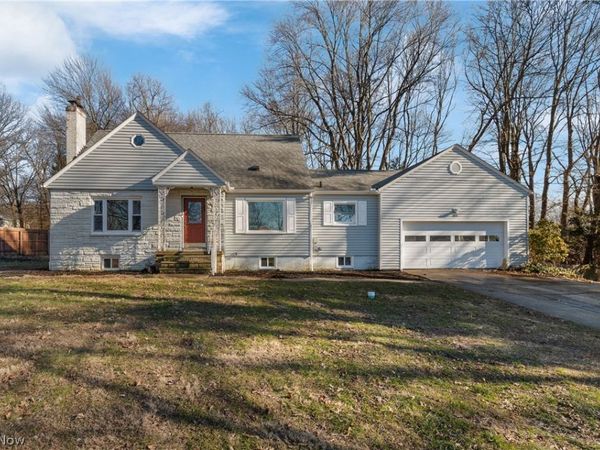 3616 Everett Drive , Norton, OH 44203