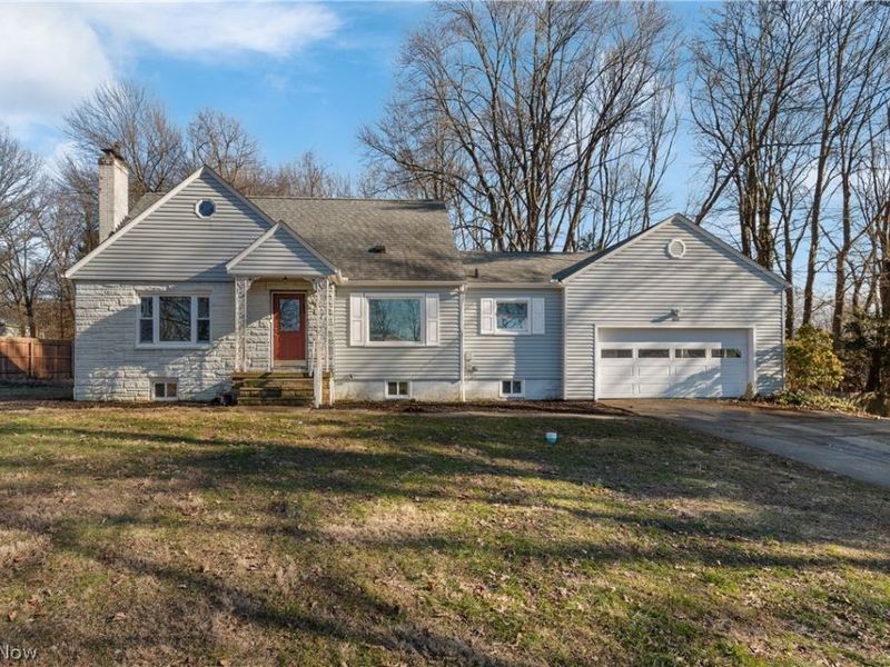3616 Everett Drive, Norton, OH 44203 Photo 1
