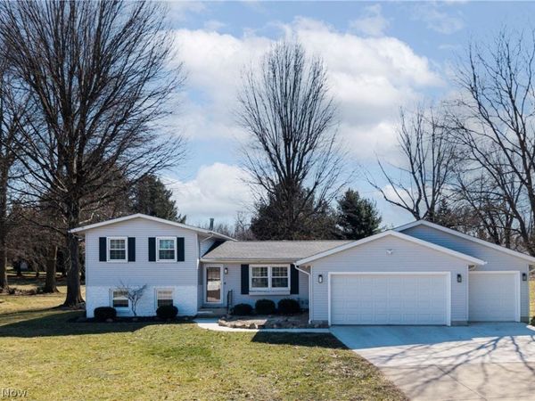 492 Evergreen Drive , Tallmadge, OH 44278