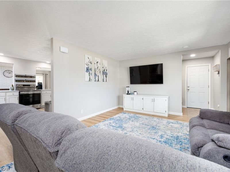 492 Evergreen Drive, Tallmadge, OH 44278 Photo 5