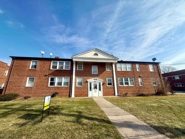 2027 Warrensville Center Road , Unit 3, South Euclid, OH 44121