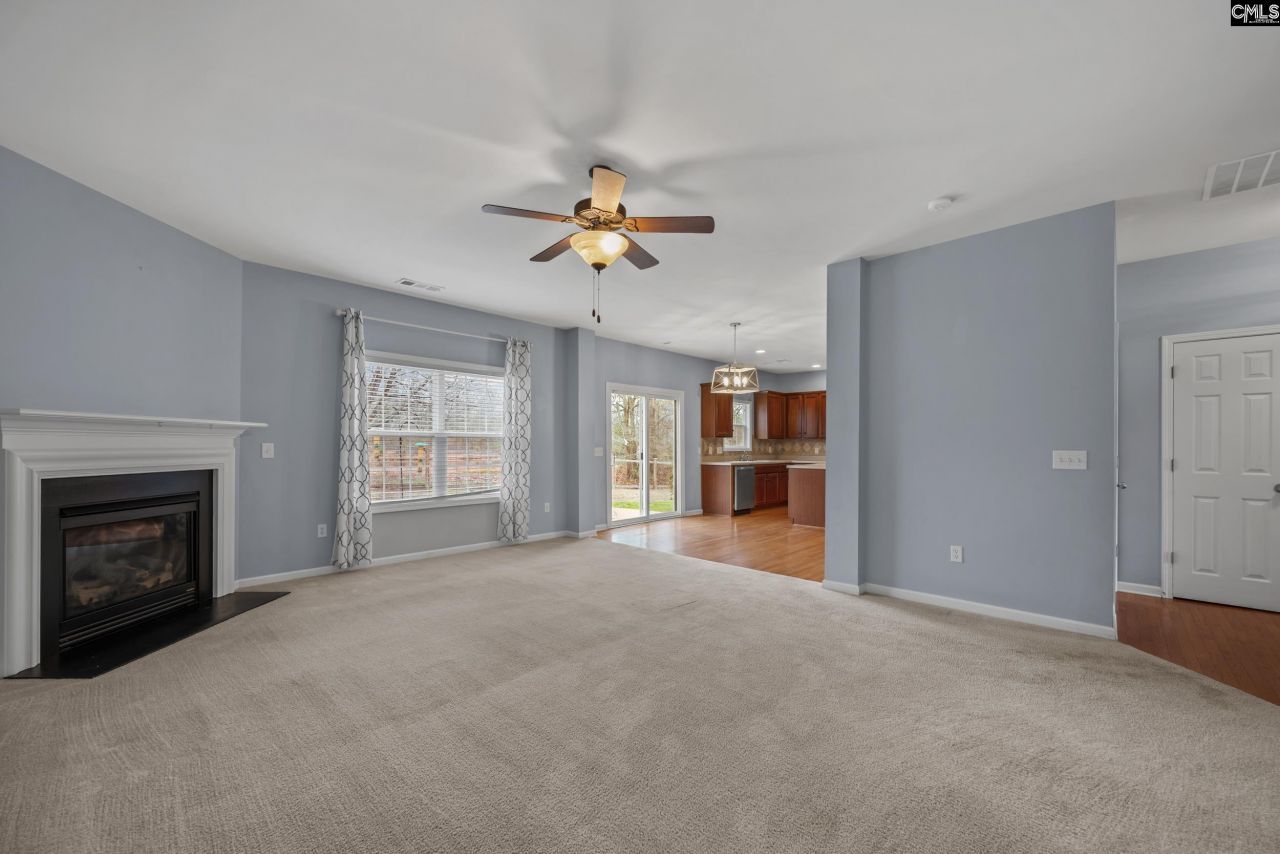 128 Loganberry Court Photo 13