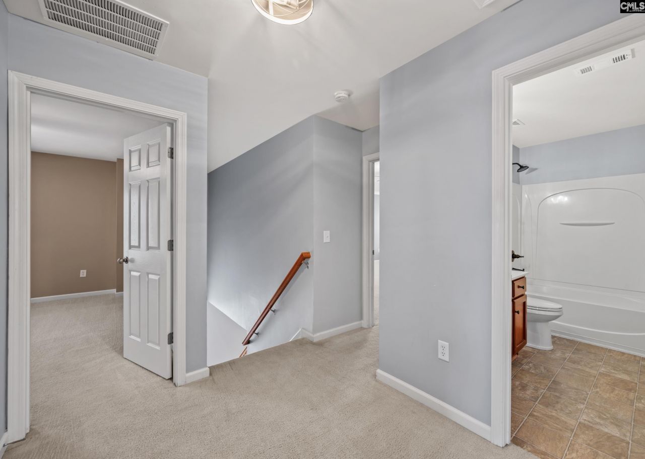 128 Loganberry Court Photo 15