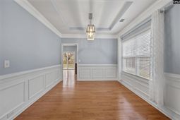 128 Loganberry Court photo 4