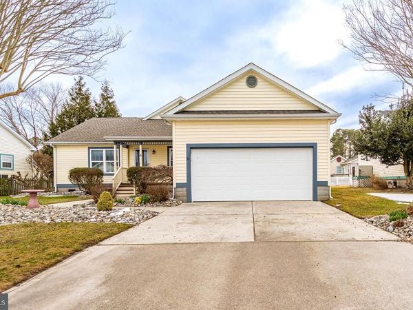 6 DUNE GRASS DRIVE, BERLIN, MD 21811