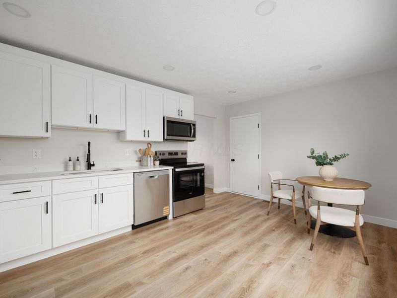 102 Channing Drive , London, OH 43140 Photo 11