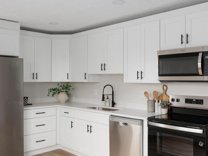 102 Channing Drive , London, OH 43140 Photo 14