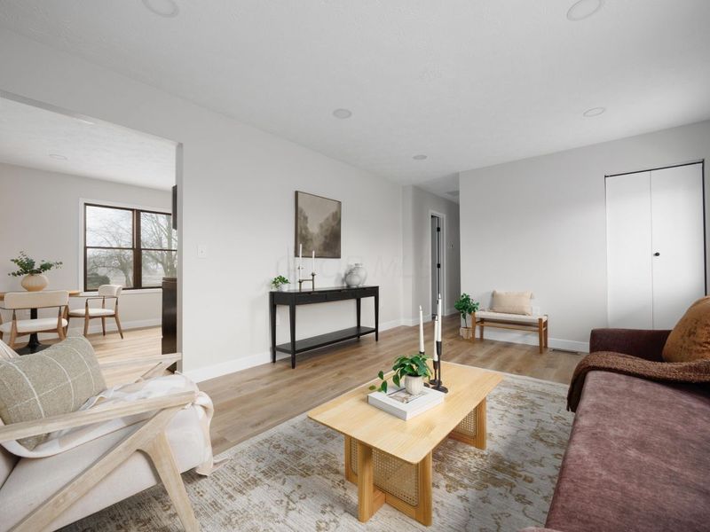 102 Channing Drive , London, OH 43140 Photo 6