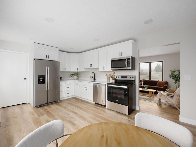 102 Channing Drive , London, OH 43140 Photo 9