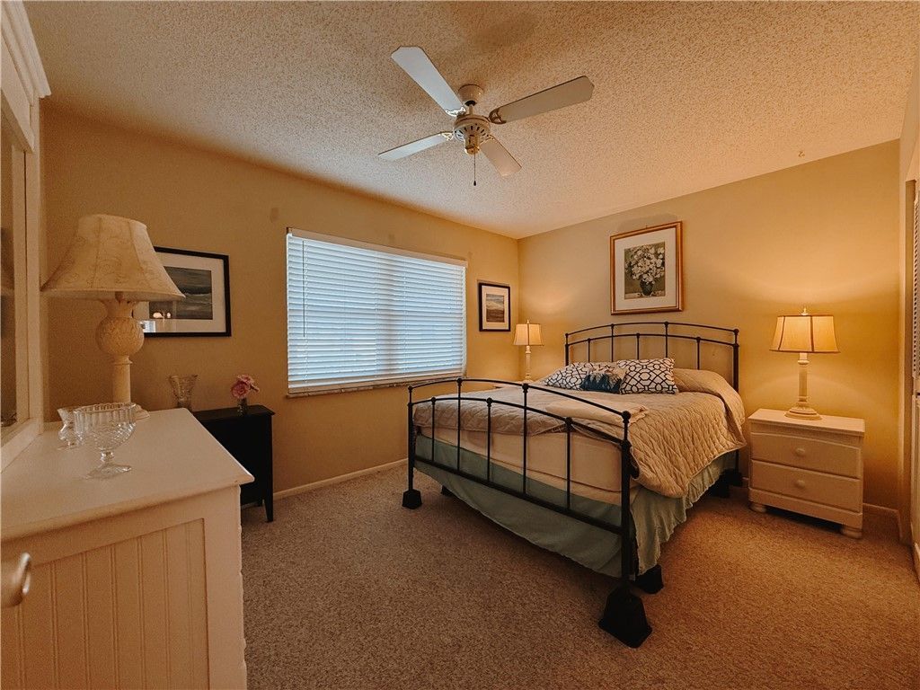 106 Spring Lake Court, Unit 201, Vero Beach, FL 32962 Photo