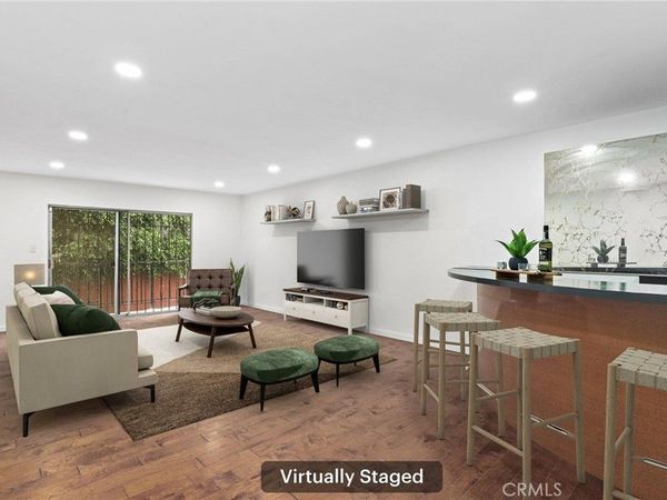 1045 N Kings Road , Unit 105, West Hollywood, CA 90069