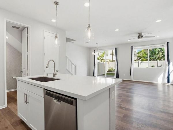 1162 Via Sandia , Oceanside, CA 92056