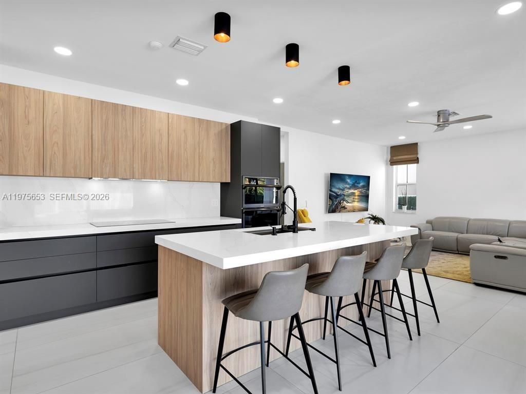 1176 Cedar Falls Dr, Weston, FL 33327 Photo