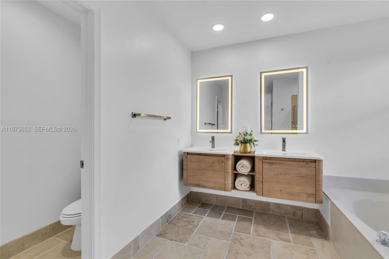 1176 Cedar Falls Dr, Weston, FL 33327 Photo