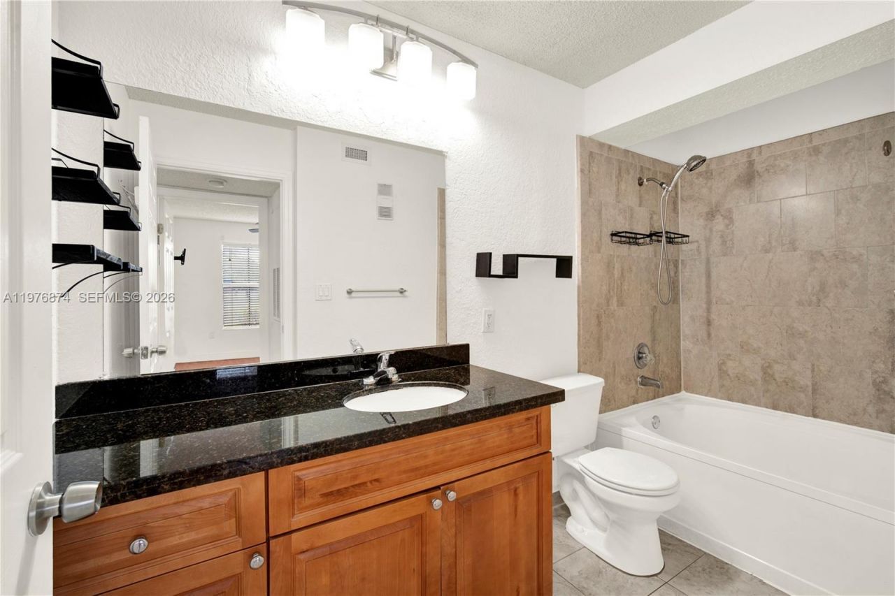 15560 SW 106th Ln, Unit 1313, Miami, FL 33196 Photo