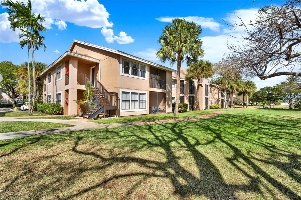 15560 SW 106th Ln, Unit 1313, Miami, FL 33196 Photo