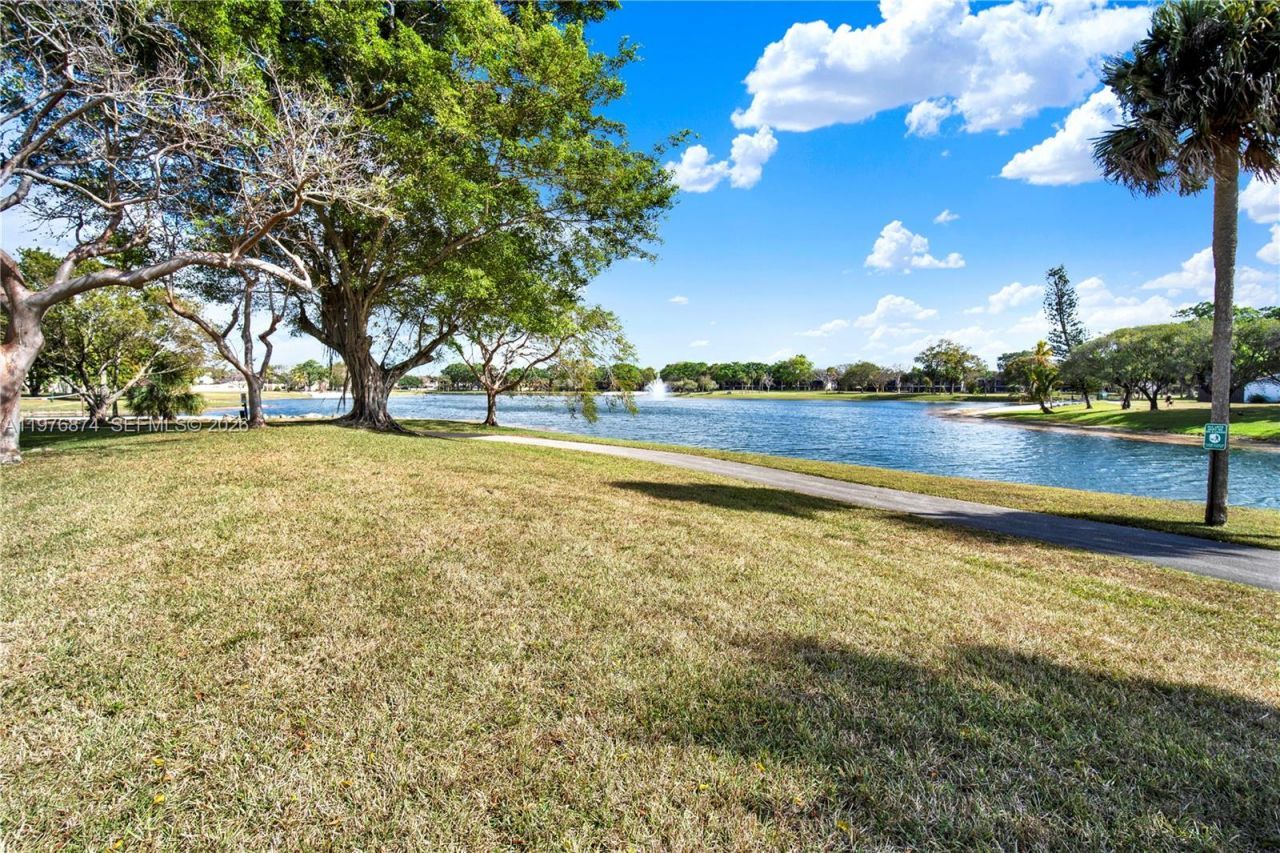 15560 SW 106th Ln, Unit 1313, Miami, FL 33196 Photo