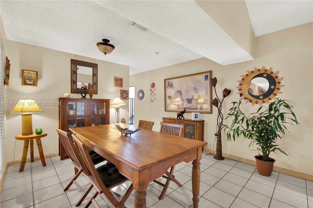 10528 SW 118th Pl , Miami, FL 33186 Photo