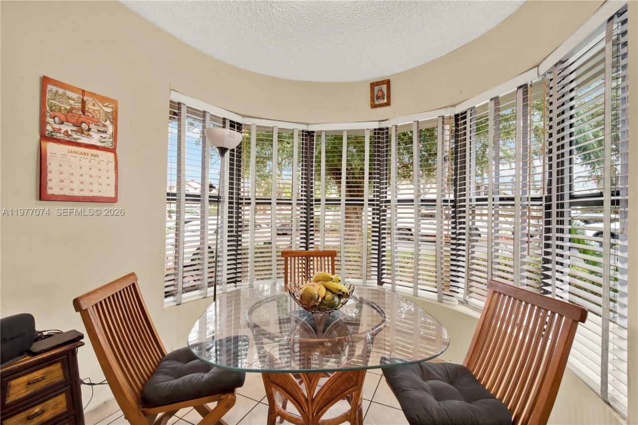 10528 SW 118th Pl , Miami, FL 33186 Photo