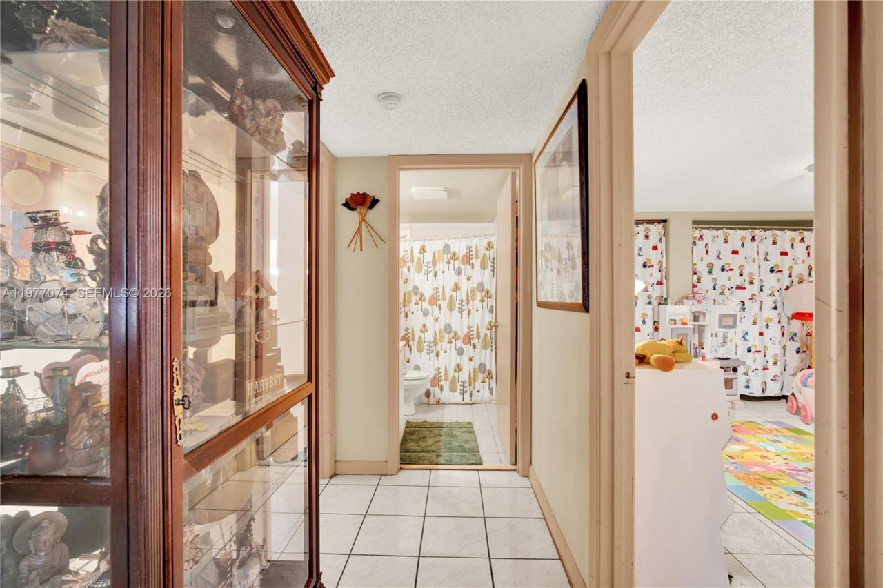 10528 SW 118th Pl , Miami, FL 33186 Photo