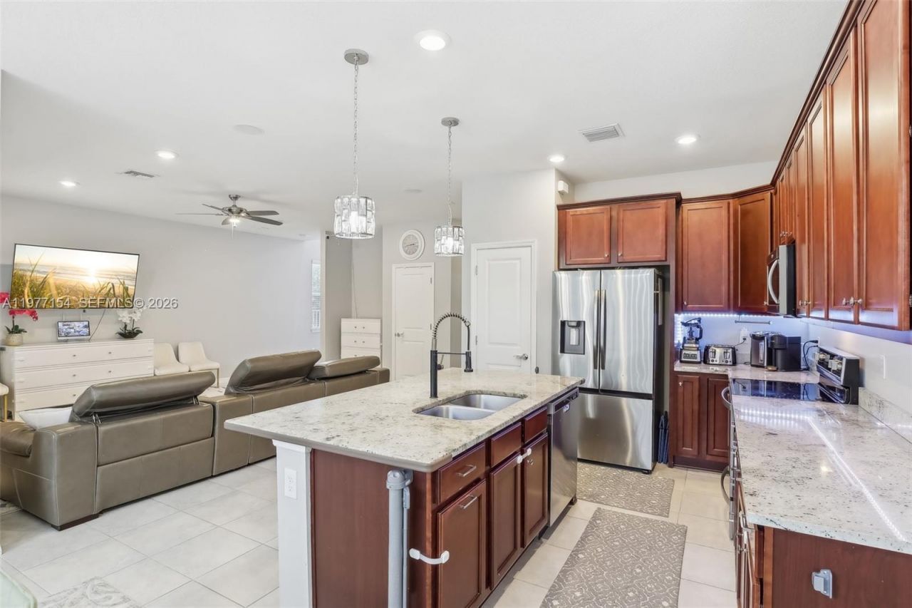 1402 Myrtle Oak Ter , Hollywood, FL 33021 Photo