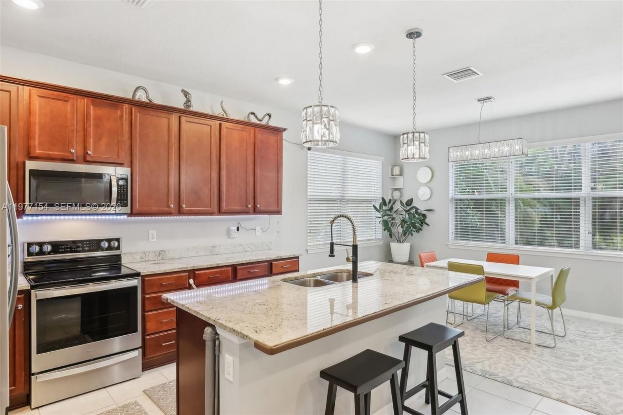 1402 Myrtle Oak Ter , Hollywood, FL 33021 Photo