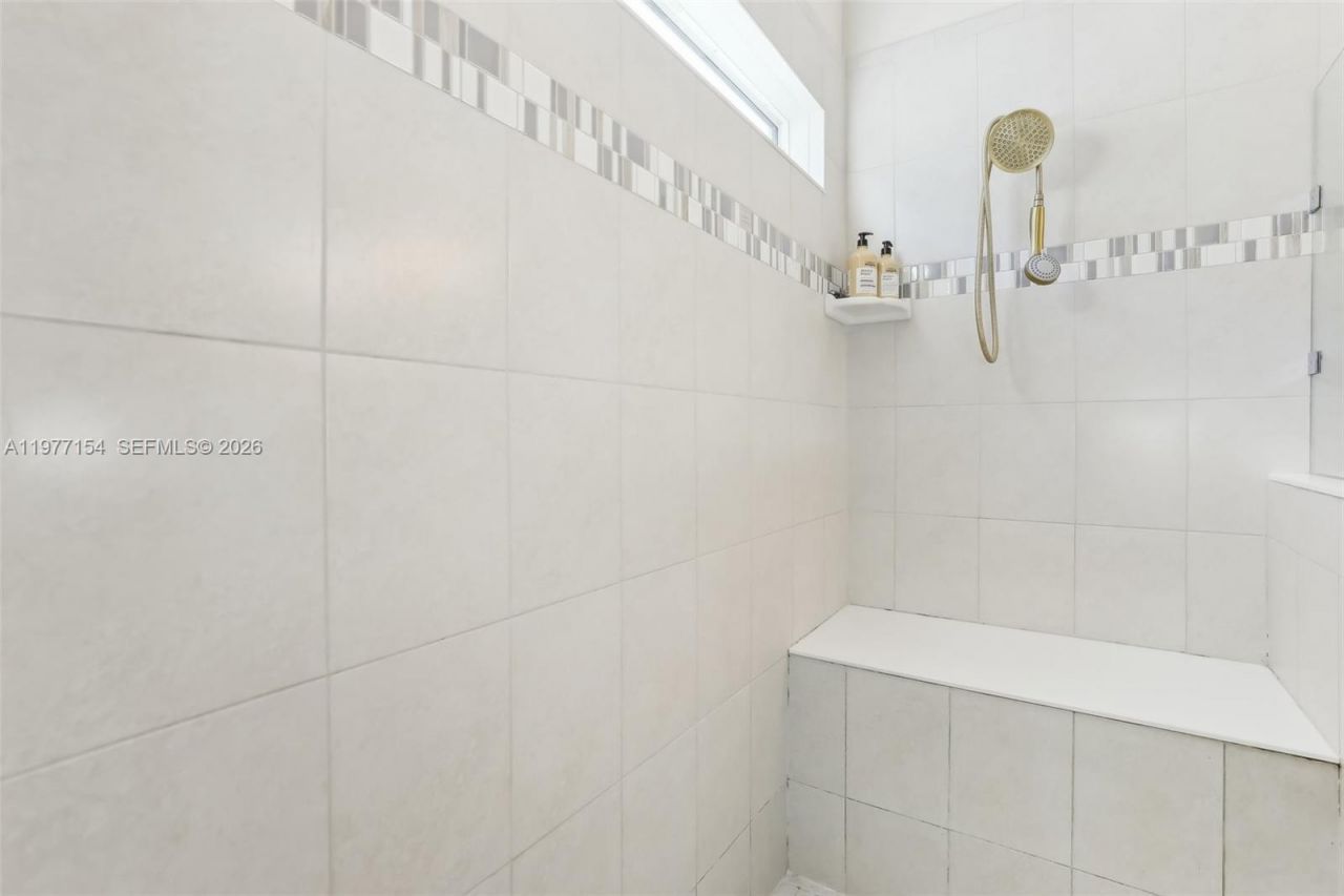 1402 Myrtle Oak Ter , Hollywood, FL 33021 Photo