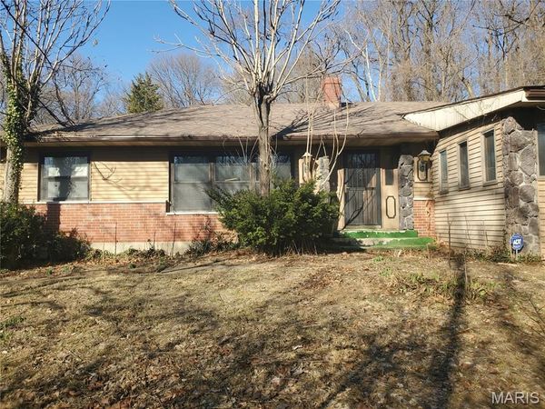 9005 Lebanon Road , Belleville, IL 62223