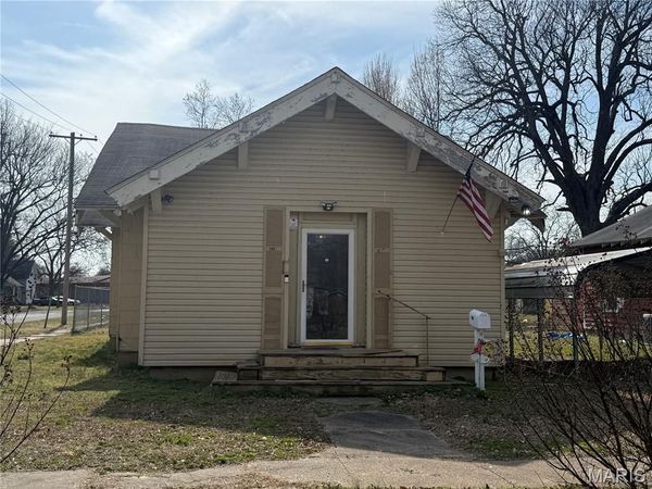 410 E 8th Street , Caruthersville, MO 63830