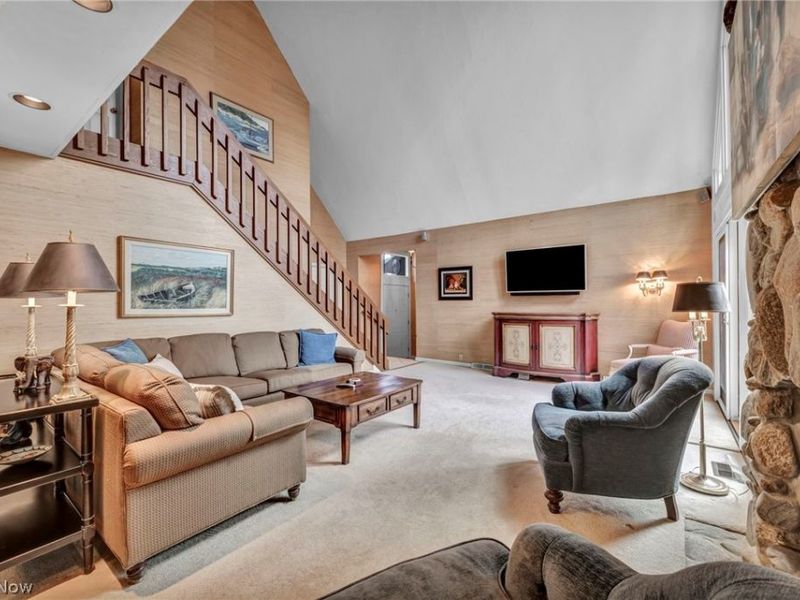 9 Westfield Lane, Rocky River, OH 44116 Photo 7