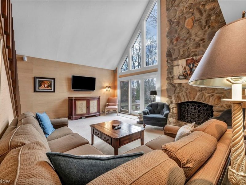 9 Westfield Lane, Rocky River, OH 44116 Photo 8