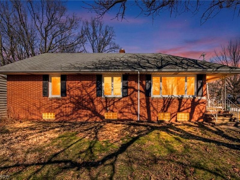 25641 Glenbrook Boulevard, Euclid, OH 44117 Photo 1