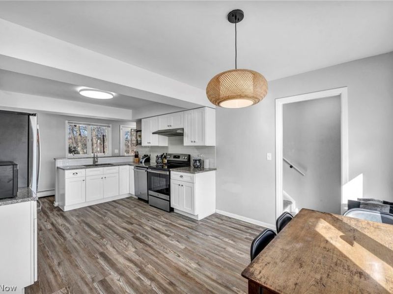 25641 Glenbrook Boulevard, Euclid, OH 44117 Photo 14