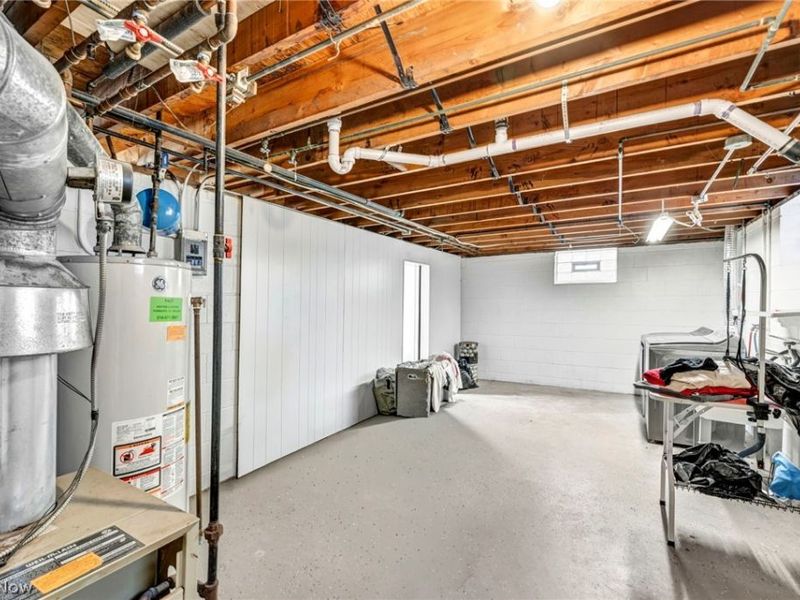 25641 Glenbrook Boulevard, Euclid, OH 44117 Photo 37