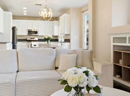 1384 Walden Dr, Folsom, CA 95630 Photo