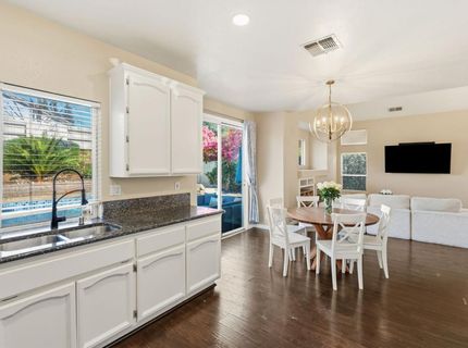 1384 Walden Dr, Folsom, CA 95630 Photo