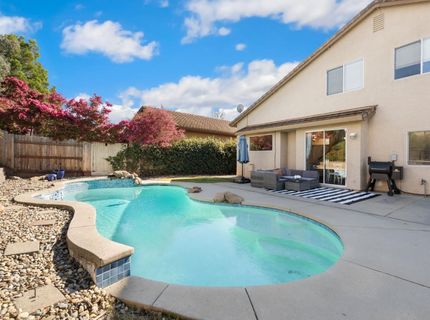 1384 Walden Dr, Folsom, CA 95630 Photo