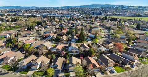 1384 Walden Dr, Folsom, CA 95630 Photo