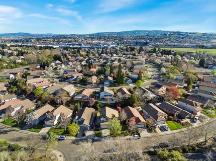 1384 Walden Dr, Folsom, CA 95630 Photo