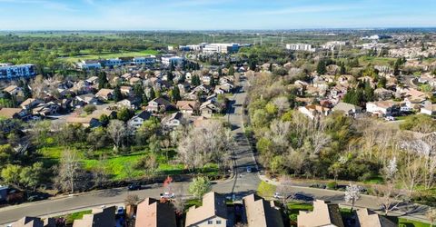 1384 Walden Dr, Folsom, CA 95630 Photo