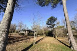 2336 Macedonia Dr. photo 4